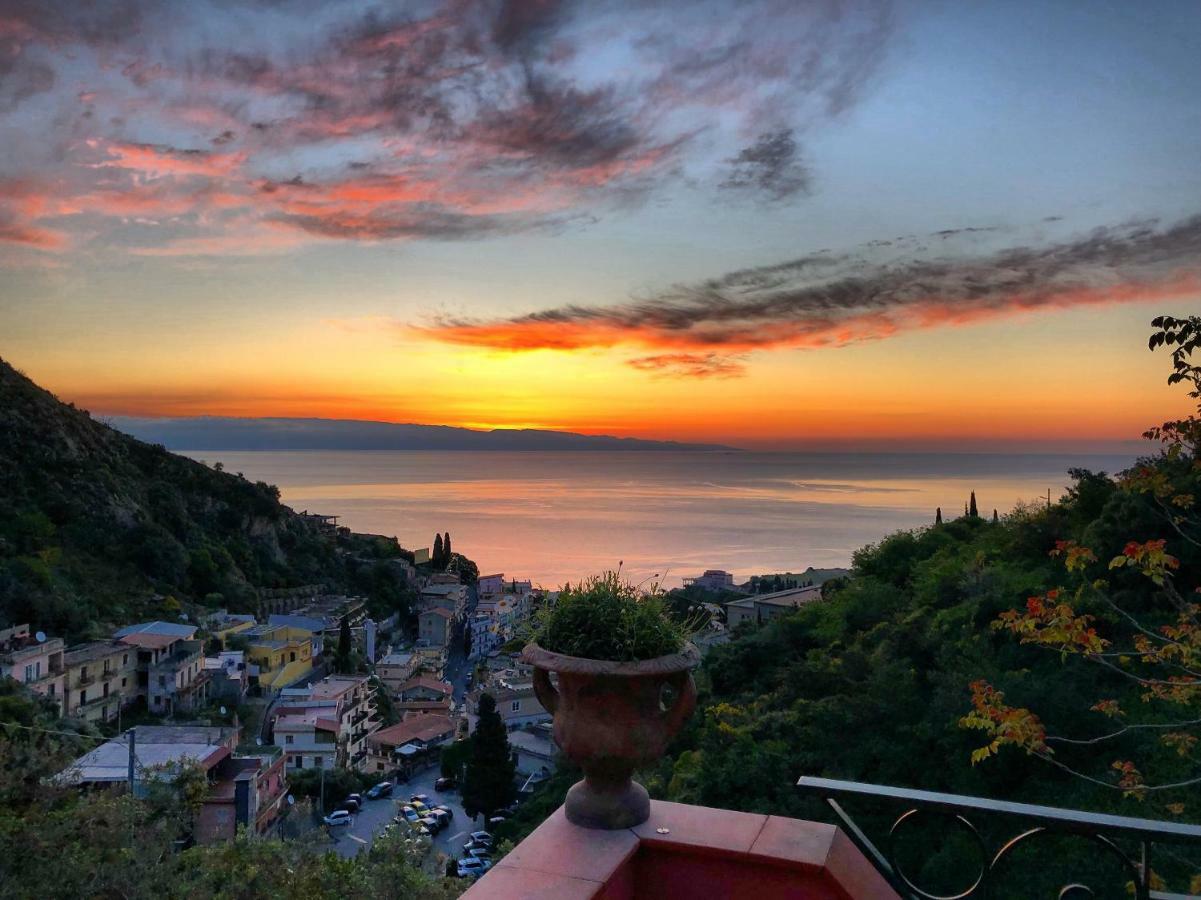 Villa Le Petit Paradis Taormina Exterior photo
